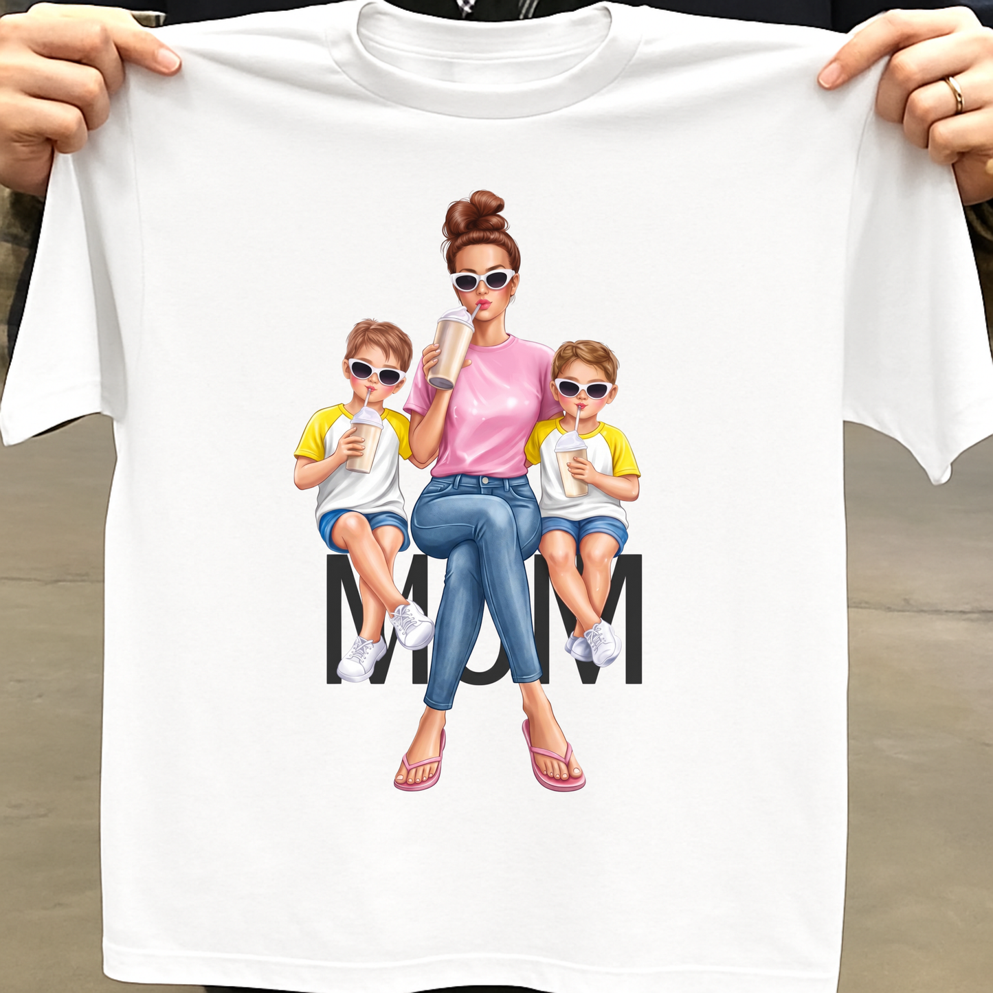 MOM WITH TWO SONS CLASSIC T-SHIRT