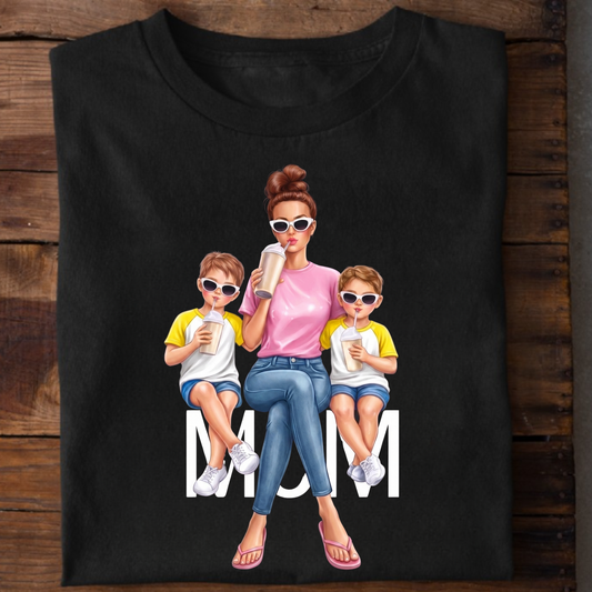 MOM WITH TWO SONS CLASSIC T-SHIRT