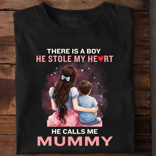 HE CALLS ME MUMMY CLASSIC T-SHIRT