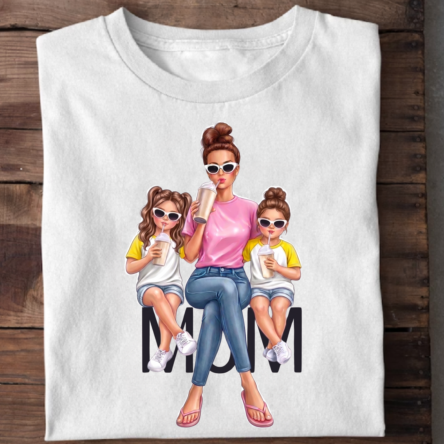 MOM WITH TWO DAUGHTERS CLASSIC T-SHIRT